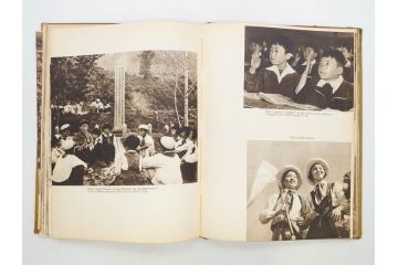 稀少　DEMOCRATIC PEOPLE'S REPUBLIC OF KOREA　1958　北朝鮮　歴史写真集(英字、英語、朝鮮民主主義人民共和国、写真帳、古本)(R-076724)