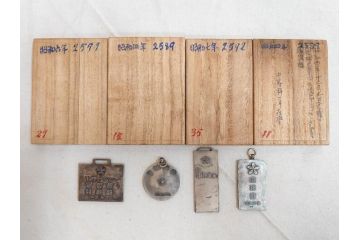 戦前　学習院　純銀 SILVER950もある 銀製5点 総重量約99.85g　メダルなどまとめて82個セット(宮本商行、バッジ、記念、スポーツ、野球、ラグビー、柔道、剣道、弓道、テニス、ホッケー、競技、運動会、箱付き)(R-076727)