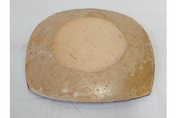 人間国宝　田村耕一　約28cm　9寸　個性的なデザインが存在感を放つ角皿(大皿、和皿、和食器、共箱付き、九寸)(R-076731)