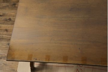 中古　スペイン製　ロートアイアンの飾りブレス付きローテーブル(センターテーブル、リビングテーブル)(R-076735)