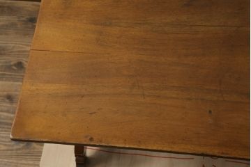 中古　スペイン製　ロートアイアンの飾りブレス付きローテーブル(センターテーブル、リビングテーブル)(R-076735)