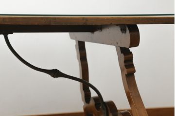 中古　スペイン製　ロートアイアンの飾りブレス付きローテーブル(センターテーブル、リビングテーブル)(R-076735)