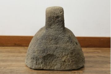 和製アンティーク　当時の暮らしに思いを馳せる味わい深い馬繋石(うまつなぎいし、馬つなぎ石、重し石、重石、駒繋石)(R-076736)