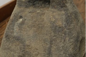 和製アンティーク　当時の暮らしに思いを馳せる味わい深い馬繋石(うまつなぎいし、馬つなぎ石、重し石、重石、駒繋石)(R-076736)