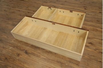 中古　美品　岩谷堂箪笥　力強い木目と存在感のある龍の金具が目を惹くチェスト(引き出し、サイドボード、サイドチェスト、和箪笥、収納箪笥、衣装箪笥、整理箪笥)(R-076739)