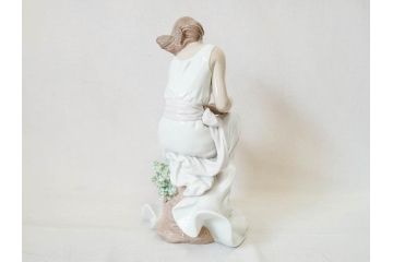 絶版　スペイン　リヤドロ　LLADRO　幼き頃　No.7649　限定4000体　フィギュリン(LA INFANCIA WHERE LOVES BEGINS、家族、ファミリー、陶器人形、置物、オブジェ、箱付き)(R-076745)