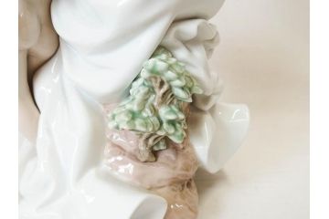 絶版　スペイン　リヤドロ　LLADRO　幼き頃　No.7649　限定4000体　フィギュリン(LA INFANCIA WHERE LOVES BEGINS、家族、ファミリー、陶器人形、置物、オブジェ、箱付き)(R-076745)