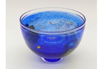 スウェーデン　KOSTA BODA(コスタボダ)　Bertil Vallien(バーティル・ヴァリーン)　Satellite(サテライト)　様々な装飾が美しいボウル(洋食器、サラダボウル、ガラスボウル、深皿、北欧)(R-076751)