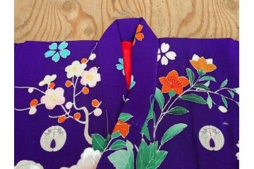 大正〜昭和初期　縮緬(ちりめん)　正絹　牡丹　梅　菊　桔梗　子供着物(子ども、古布、リメイク、衣装、Japanese KIMONO)(R-076758)