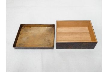 玉川堂　煙草盆(煙草箱、角盆付蓋物、煙草具、たばこ盆、タバコ盆、小物入れ、小箱、共箱付き)(R-076768)