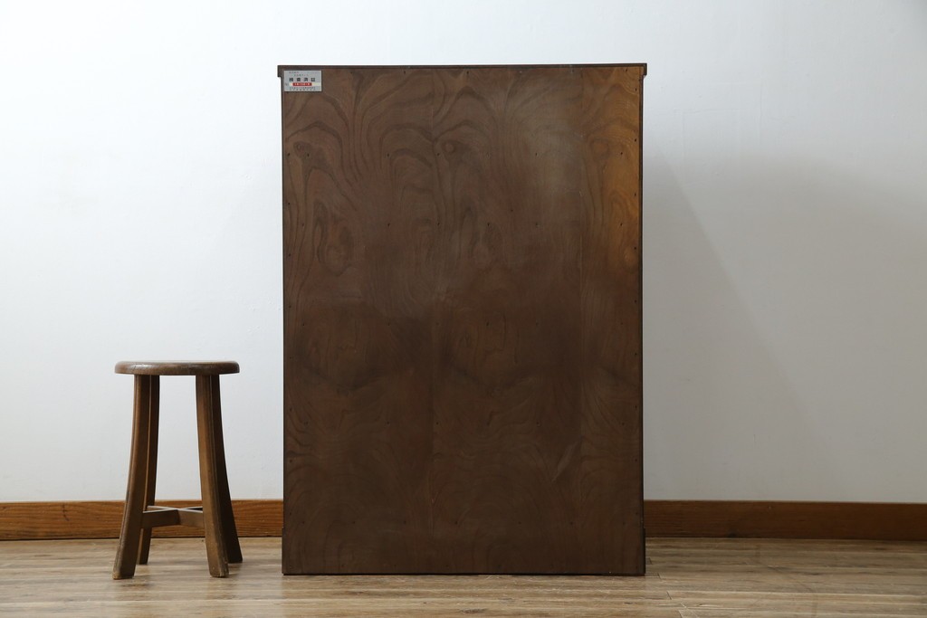 中古　美品　岩谷堂箪笥　美しい木目と存在感のある龍の金具が目を惹く和箪笥　(R-076773)