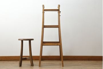 和製アンティーク　カシ材　味わいのある風合いが魅力のステップラダー(脚立、はしご、梯子)(R-076779)