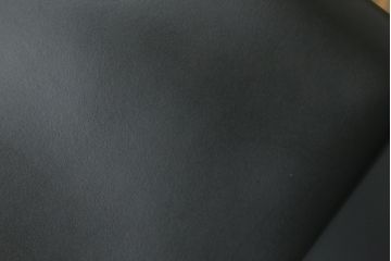 中古　美品!!　Cassina(カッシーナ)　184EVE(イヴ)　洗練されたモダンデザインが目を引くアームチェア(ダイニングチェア、椅子、イス)(定価約30万円)(R-076780)