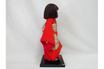 工房朋　春幸作　ガラスケース付き　ほっこりとした可愛らしさのある市松人形(古布、着物、子供、子ども、女の子、着せ替え人形)(R-076781)