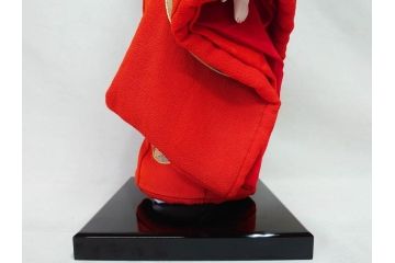 工房朋　春幸作　ガラスケース付き　ほっこりとした可愛らしさのある市松人形(古布、着物、子供、子ども、女の子、着せ替え人形)(R-076781)