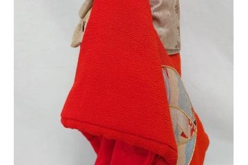 工房朋　春幸作　ガラスケース付き　ほっこりとした可愛らしさのある市松人形(古布、着物、子供、子ども、女の子、着せ替え人形)(R-076781)