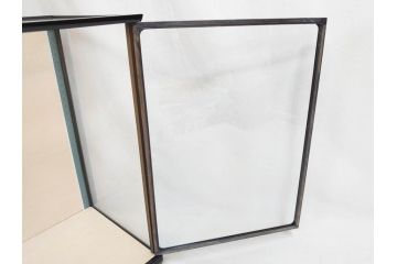 工房朋　春幸作　ガラスケース付き　ほっこりとした可愛らしさのある市松人形(古布、着物、子供、子ども、女の子、着せ替え人形)(R-076781)
