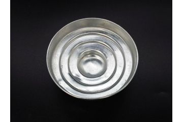 アンティーク雑貨　当時物　デッドストック　アルミ蓋　大・中・小　色々な用途に対応できる蓋付きガラス瓶3個セット(角瓶、角型、硝子、キャニスター、ガラスビン、菓子瓶、小物入れ、ディスプレイ雑貨、古道具、店舗什器、フタ付き)(R-076784)