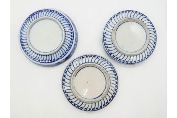 江戸期　古伊万里　色絵　染付　約13cm　4.3寸　華やかな図柄が目を惹く小皿3枚セット(和皿、和食器、四寸三分)(R-076788)