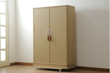 中古　伝統工芸士　松永修一作　柔らかな木の色味が魅力的な加茂総桐箪笥(胴丸、総桐たんす、衣装箪笥、着物箪笥、和タンス、引き出し)(R-076797)