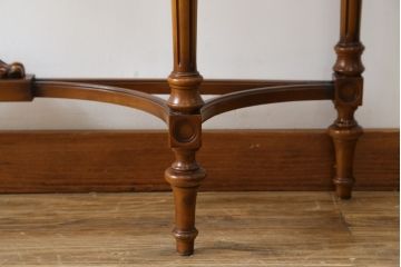 中古　イタリア製　高級品!!　天板大理石　細部まで施されたカービングが美しい上品なデザインのコンソールテーブル(サイドテーブル、花台、飾り台)(R-076800)