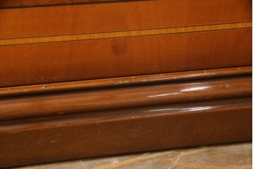 中古　イタリア高級輸入家具　MASETTI(マセッティ)　美しい象嵌入りのキャビネット(収納棚、戸棚、食器棚、カップボード、飾り棚、キュリオケース、店舗什器)(R-076802)