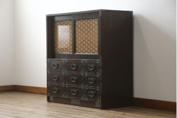 中古　美品!!　特注　オーダー品　三方タモ材玉杢　組子入り　和の空間づくりにおすすめの収納棚(戸棚、水屋箪笥、茶箪笥、サイドボード、サイドキャビネット)(R-076803)