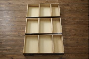 中古　美品!!　特注　オーダー品　三方タモ材玉杢　組子入り　和の空間づくりにおすすめの収納棚(戸棚、水屋箪笥、茶箪笥、サイドボード、サイドキャビネット)(R-076803)