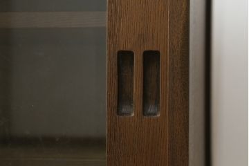 中古　民芸家具　和光　ナラ材　落ち着いた佇まいが魅力的なサイドボード(サイドキャビネット、食器棚、収納棚、戸棚)(R-076804)