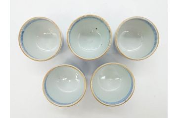 江戸後期　微塵唐草文染付　金縁と緻密な線描きが素敵なそば猪口5客セット(みじんからくさ、蕎麦猪口、湯呑み、湯のみ、和食器)(R-076808)