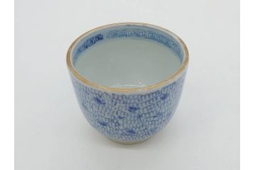 江戸後期　微塵唐草文染付　金縁と緻密な線描きが素敵なそば猪口5客セット(みじんからくさ、蕎麦猪口、湯呑み、湯のみ、和食器)(R-076808)