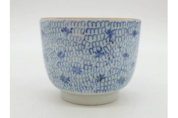 江戸後期　微塵唐草文染付　金縁と緻密な線描きが素敵なそば猪口5客セット(みじんからくさ、蕎麦猪口、湯呑み、湯のみ、和食器)(R-076809)
