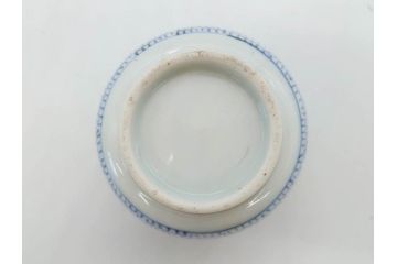 江戸後期　微塵唐草文染付　金縁と緻密な線描きが素敵なそば猪口5客セット(みじんからくさ、蕎麦猪口、湯呑み、湯のみ、和食器)(R-076809)