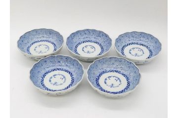 江戸後期　古伊万里　成化年製　微塵唐草文染付　約15cm　5寸　繊細な線描きが見事ななます皿5枚セット(みじんからくさ、中皿、和皿、和食器、五寸)(R-076810)