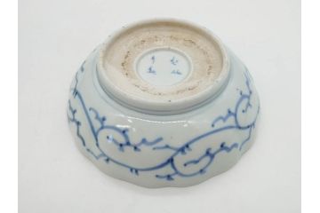 江戸後期　古伊万里　成化年製　微塵唐草文染付　約15cm　5寸　繊細な線描きが見事ななます皿5枚セット(みじんからくさ、中皿、和皿、和食器、五寸)(R-076810)