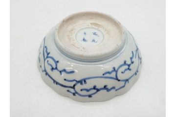 江戸後期　古伊万里　成化年製　微塵唐草文染付　約15cm　5寸　繊細な線描きが見事ななます皿5枚セット(みじんからくさ、中皿、和皿、和食器、五寸)(R-076810)