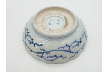 江戸後期　古伊万里　成化年製　微塵唐草文染付　約15cm　5寸　繊細な線描きが見事ななます皿5枚セット(みじんからくさ、中皿、和皿、和食器、五寸)(R-076810)