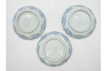 江戸後期　古伊万里　大明成化年製　微塵唐草文染付　約18cm　6寸　繊細な線描きが見事な中皿3枚セット(みじんからくさ、和皿、和食器、六寸)(R-076811)