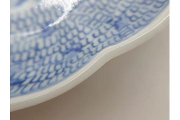 江戸後期　古伊万里　大明成化年製　微塵唐草文染付　約18cm　6寸　繊細な線描きが見事な中皿3枚セット(みじんからくさ、和皿、和食器、六寸)(R-076811)