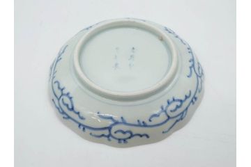 江戸後期　古伊万里　大明成化年製　微塵唐草文染付　約18cm　6寸　繊細な線描きが見事な中皿3枚セット(みじんからくさ、和皿、和食器、六寸)(R-076811)