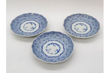 江戸後期　古伊万里　大明成化年製　微塵唐草文染付　約18cm　6寸　繊細な線描きが見事な中皿3枚セット(みじんからくさ、和皿、和食器、六寸)(R-076812)