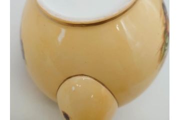 イギリス　EYNSLEY(エインズレイ)　オーチャードゴールド　優雅なティータイムにおすすめのティーポット(スティル・ライフ・フルーツ、洋食器、英国)(R-076813)