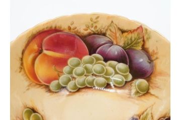 イギリス　EYNSLEY(エインズレイ)　オーチャードゴールド　食卓を彩る華やかなティーカップ&ソーサー5客セット(C&S、スティル・ライフ・フルーツ、洋食器、英国)(R-076816)