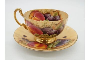 イギリス　EYNSLEY(エインズレイ)　オーチャードゴールド　食卓を彩る華やかなティーカップ&ソーサー5客セット(C&S、スティル・ライフ・フルーツ、洋食器、英国)(R-076816)