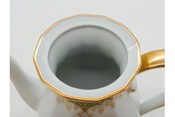 フランス　BERNARDAUD(ベルナルド)　LIMOGES(リモージュ)　 気品あるデザインが目を惹くティーポット&シュガーポット&クリーマー3点セット(ミルクジャー、ミルクポット、ボンボン入れ、洋食器)(R-076818)