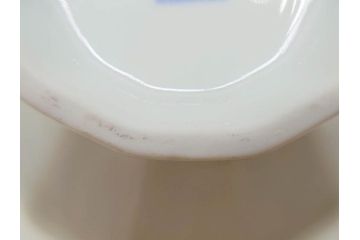 フランス　BERNARDAUD(ベルナルド)　LIMOGES(リモージュ)　 気品あるデザインが目を惹くティーポット&シュガーポット&クリーマー3点セット(ミルクジャー、ミルクポット、ボンボン入れ、洋食器)(R-076818)