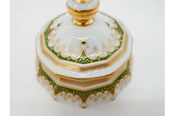 フランス　BERNARDAUD(ベルナルド)　LIMOGES(リモージュ)　 気品あるデザインが目を惹くティーポット&シュガーポット&クリーマー3点セット(ミルクジャー、ミルクポット、ボンボン入れ、洋食器)(R-076818)
