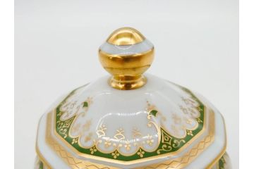 フランス　BERNARDAUD(ベルナルド)　LIMOGES(リモージュ)　 気品あるデザインが目を惹くティーポット&シュガーポット&クリーマー3点セット(ミルクジャー、ミルクポット、ボンボン入れ、洋食器)(R-076818)