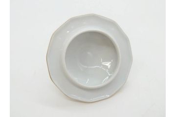 フランス　BERNARDAUD(ベルナルド)　LIMOGES(リモージュ)　 気品あるデザインが目を惹くティーポット&シュガーポット&クリーマー3点セット(ミルクジャー、ミルクポット、ボンボン入れ、洋食器)(R-076818)