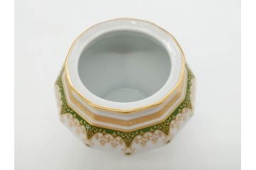 フランス　BERNARDAUD(ベルナルド)　LIMOGES(リモージュ)　 気品あるデザインが目を惹くティーポット&シュガーポット&クリーマー3点セット(ミルクジャー、ミルクポット、ボンボン入れ、洋食器)(R-076818)